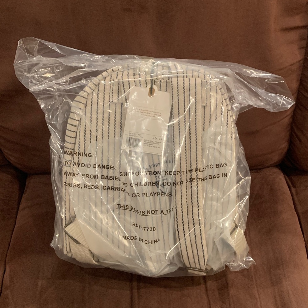 2 Pack Hearth & Hand with Magnolia Mini Backpack - Picture 4 of 8